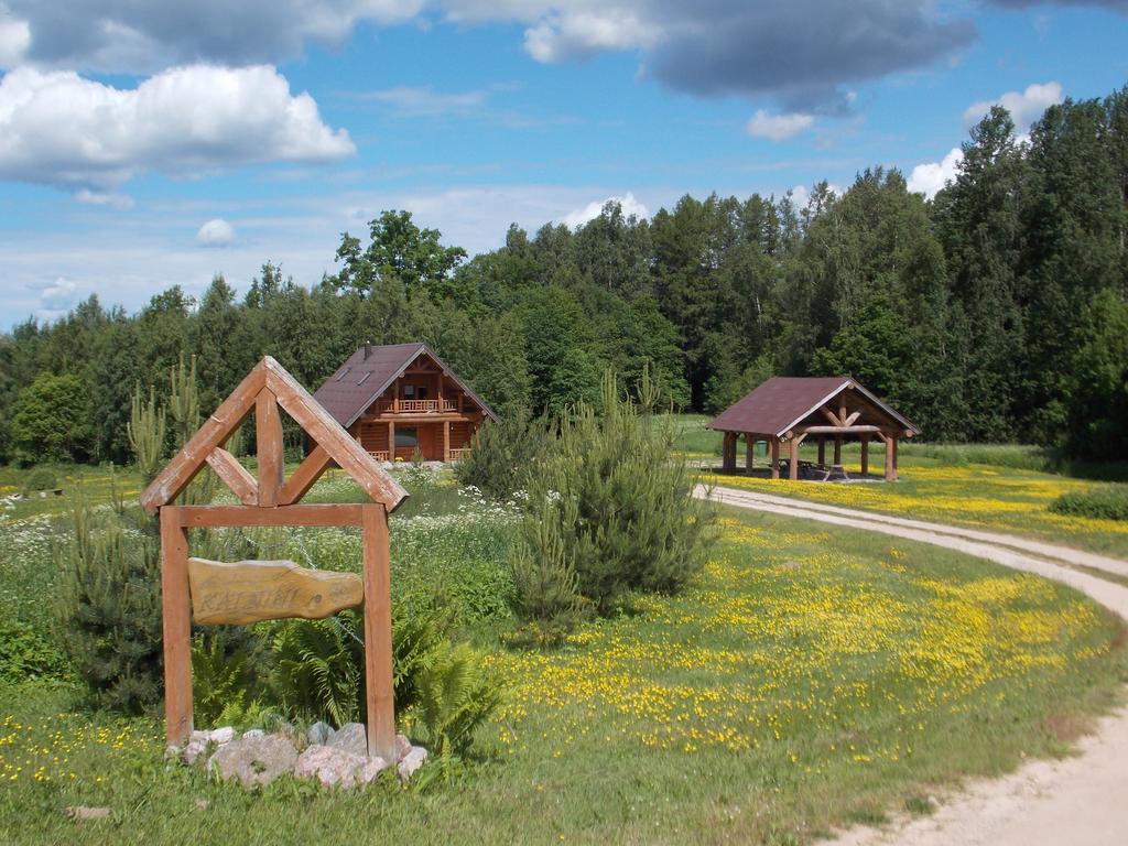 Guest House Kalnini Kārļi Dış mekan fotoğraf